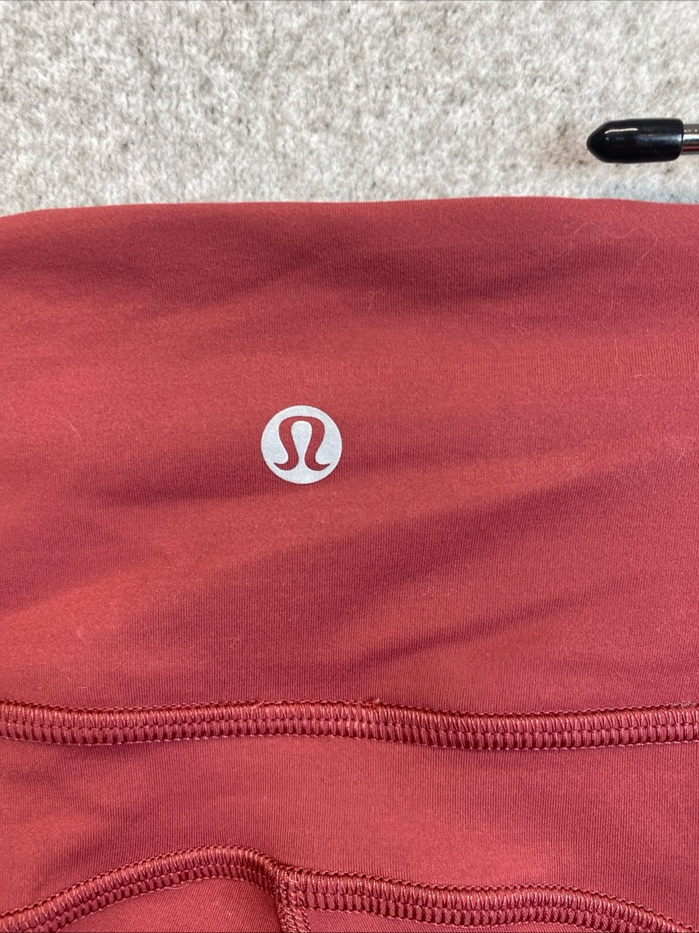 Lululemon Invigorate High Rise Tights Leggings Size 4 Chianti Tiny Flaw Cropped - Picture 10 of 12